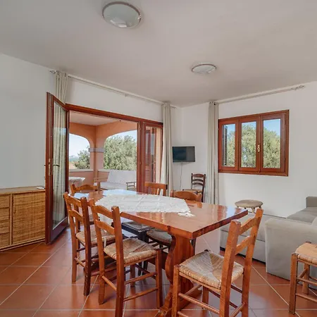 Residenza La Cinta 1 度假居 *